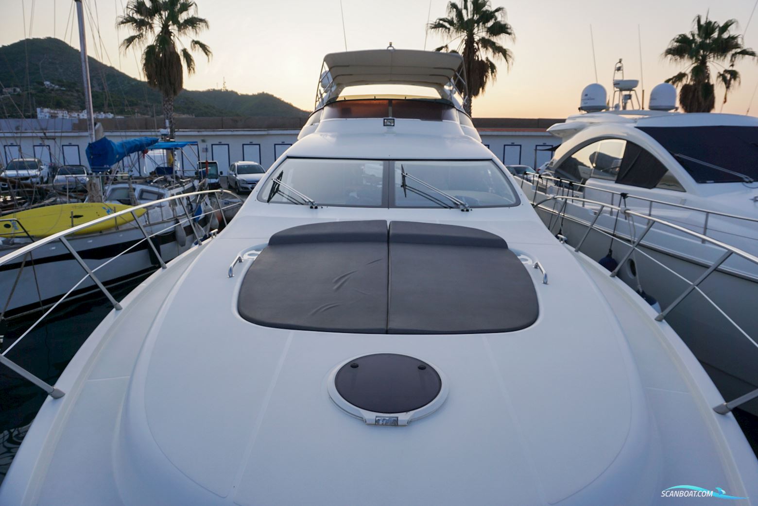 Azimut 68