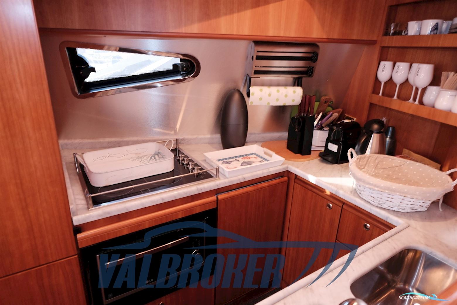 Azimut 68