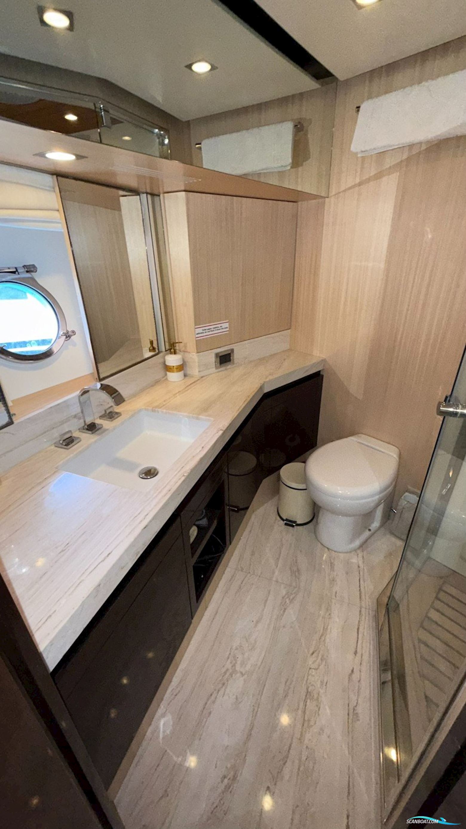 Azimut 84 FLY - 2016