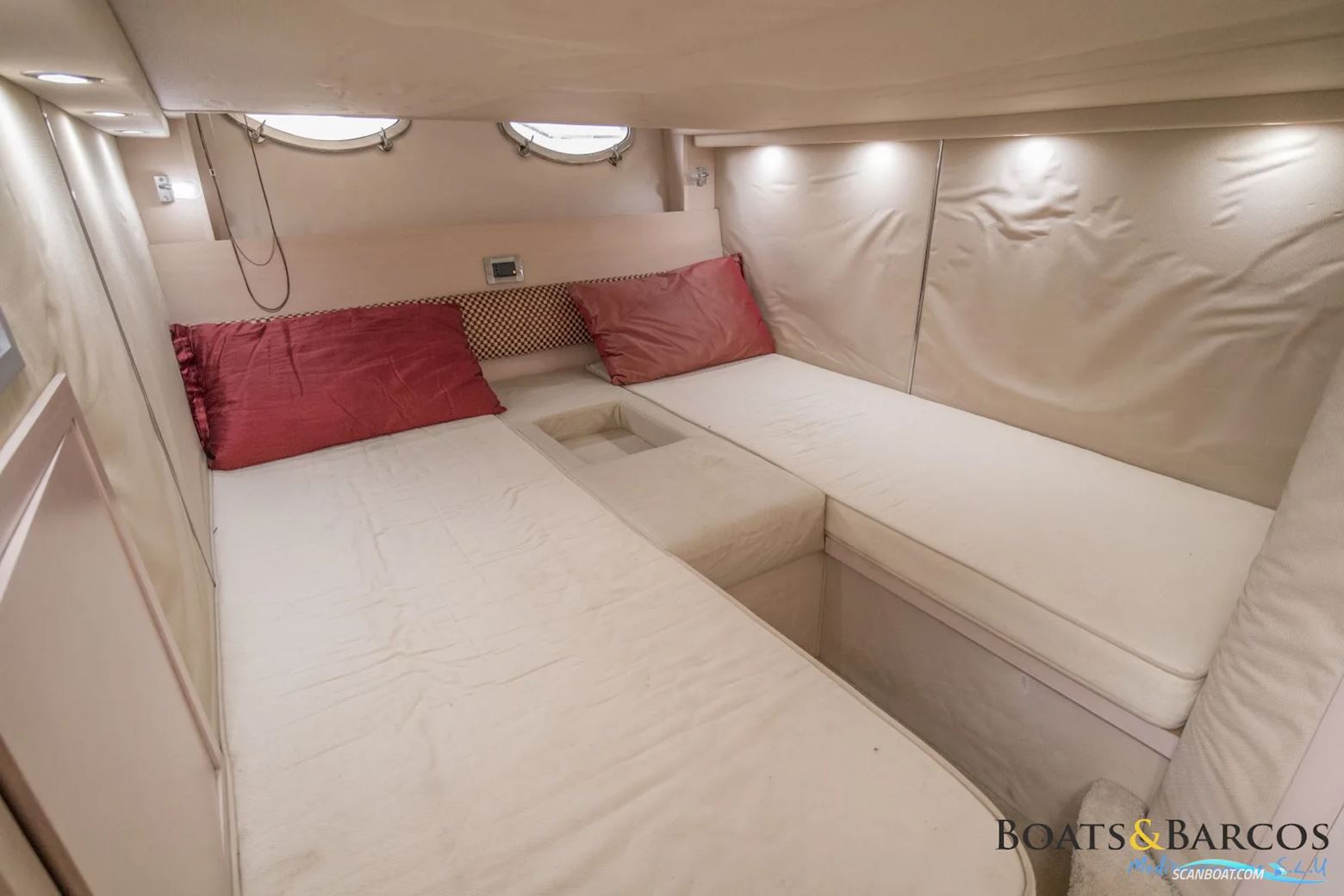 Azimut Atlantis 39