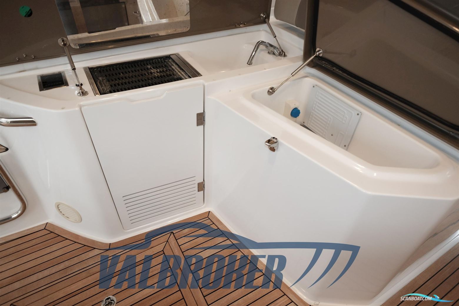 Azimut Atlantis 43