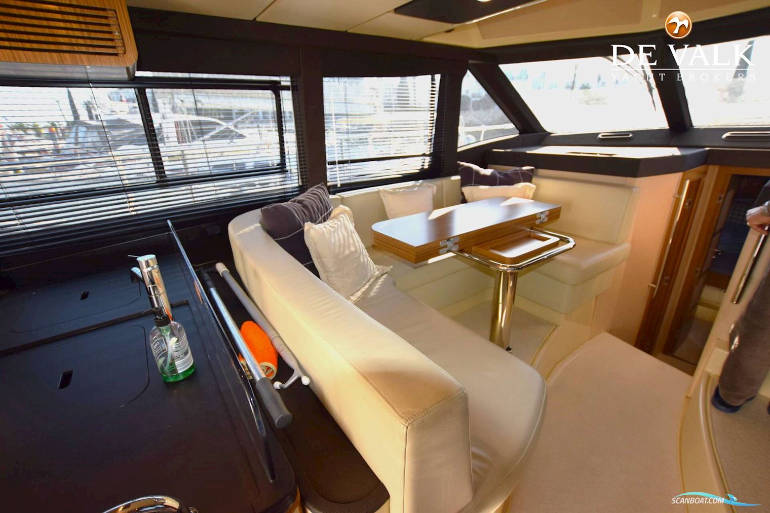 Azimut Magellano 43