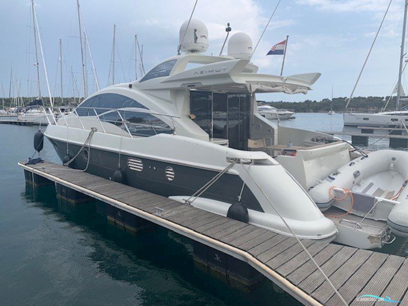 Azimut S 43