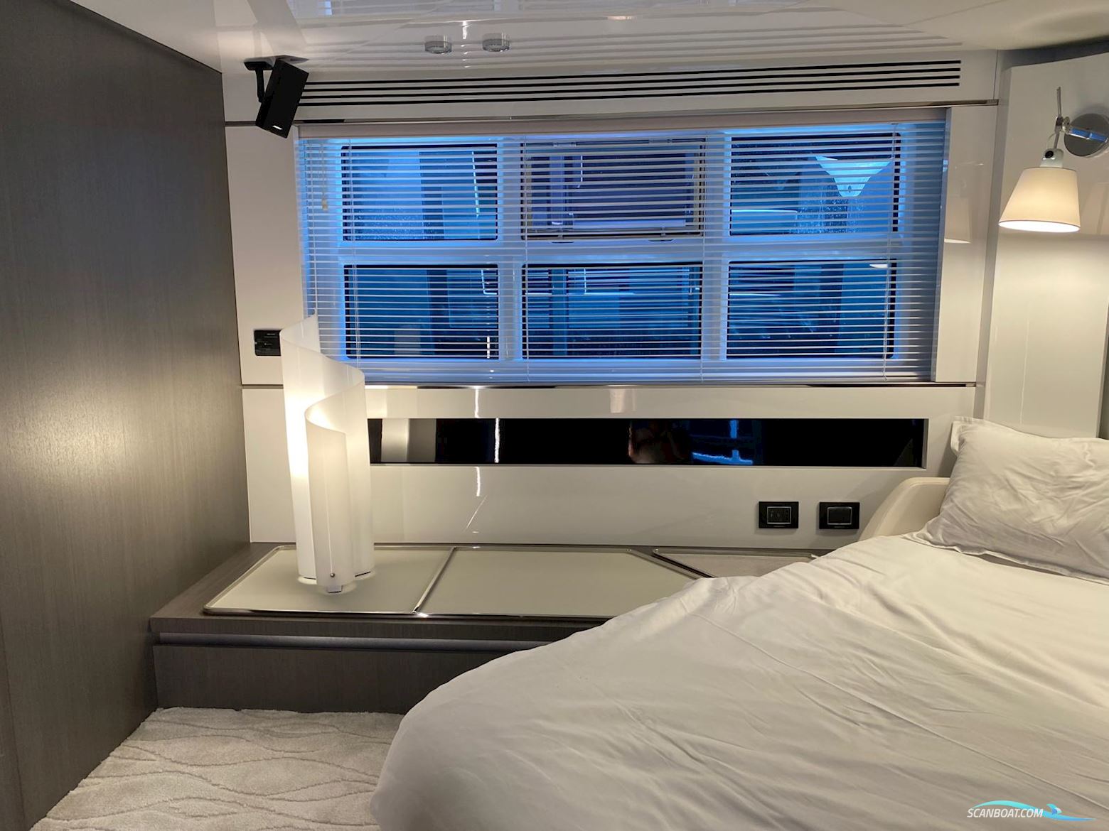 Azimut S7