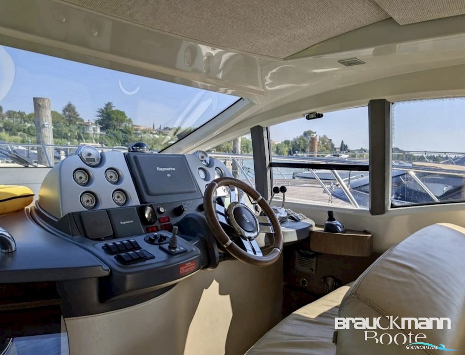 Azimut Yachts 43 S