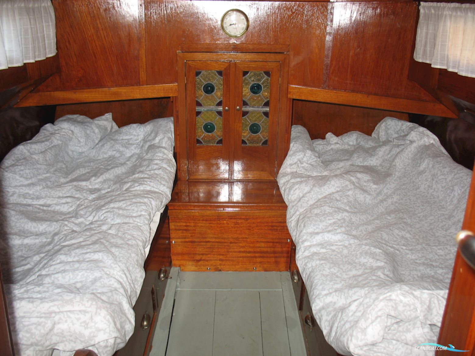 Bakdekker  Met kofferdek en achterkajuit