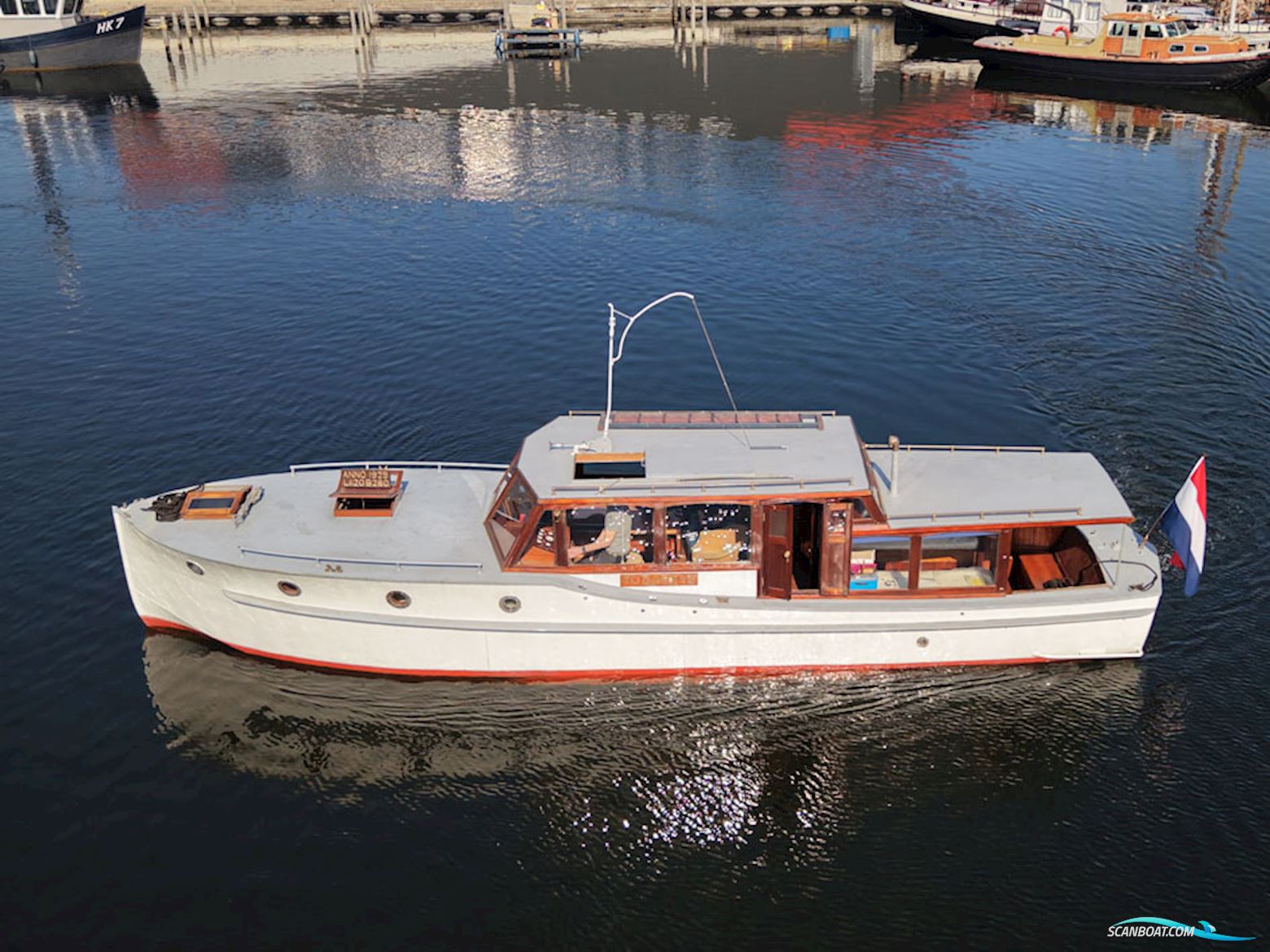 Bakdeksalonkruiser 11.20