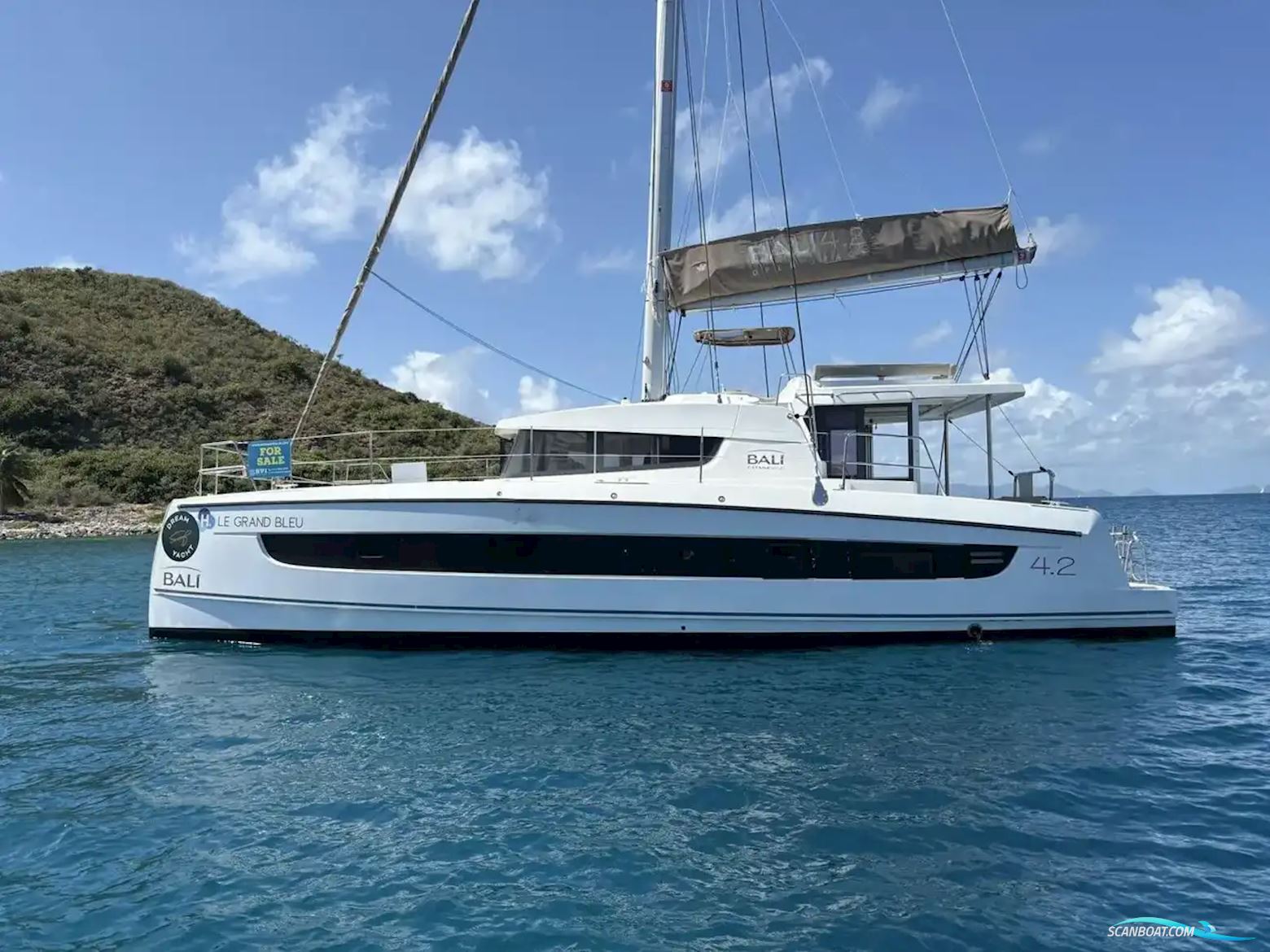 Bali 4.2 Motorboat 2021, with Yanmar engine, Virgin Islands