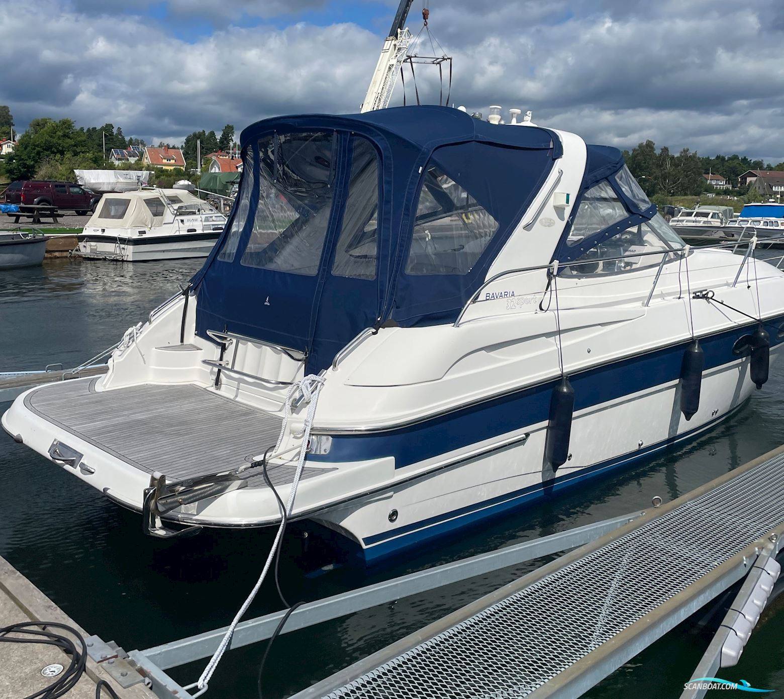 Bavaria 32 Sport Motorboat 2006, with 2 x Volvo Penta V6 engine, Sweden