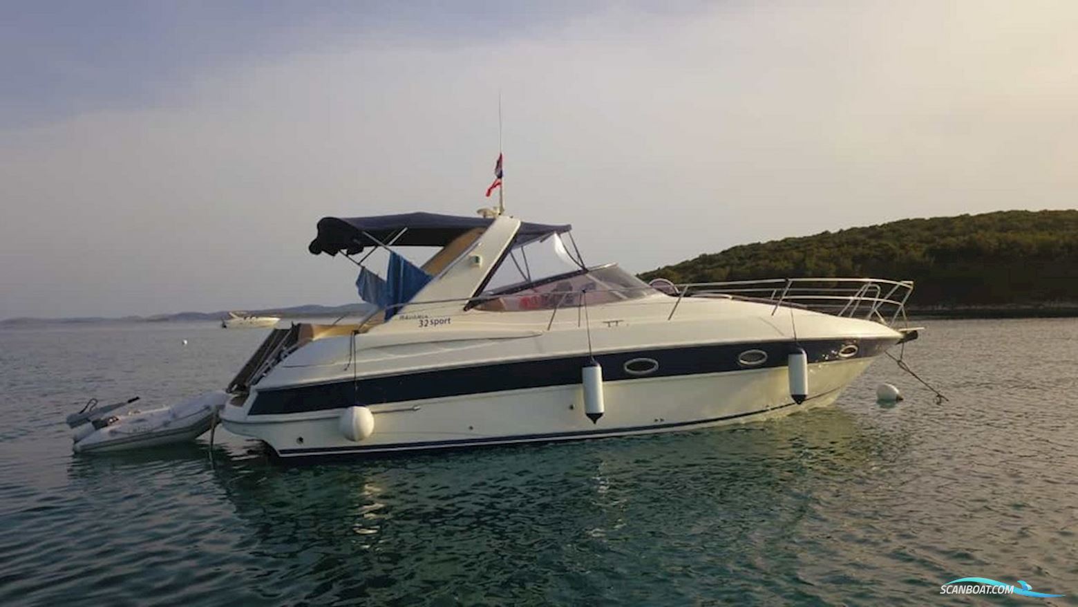 Bavaria 32 Sport Motorboat 2004, with Volvo Penta Aqad 32 P engine, Croatia