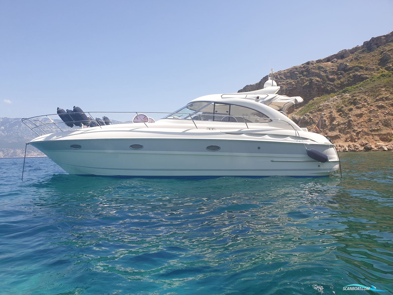 Bavaria 35 HT Motorboat 2005, with Volvo Penta D6 Evc engine, Croatia