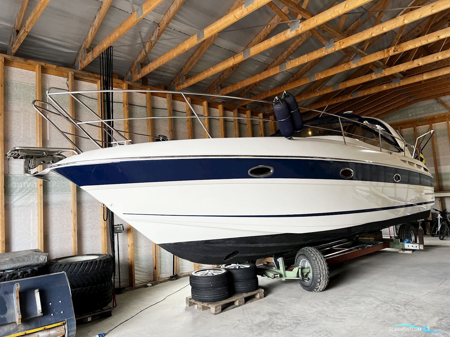 Bavaria 35 Sport Motorboat 2007, with 2 x Volvo Penta D4-225 engine, Sweden