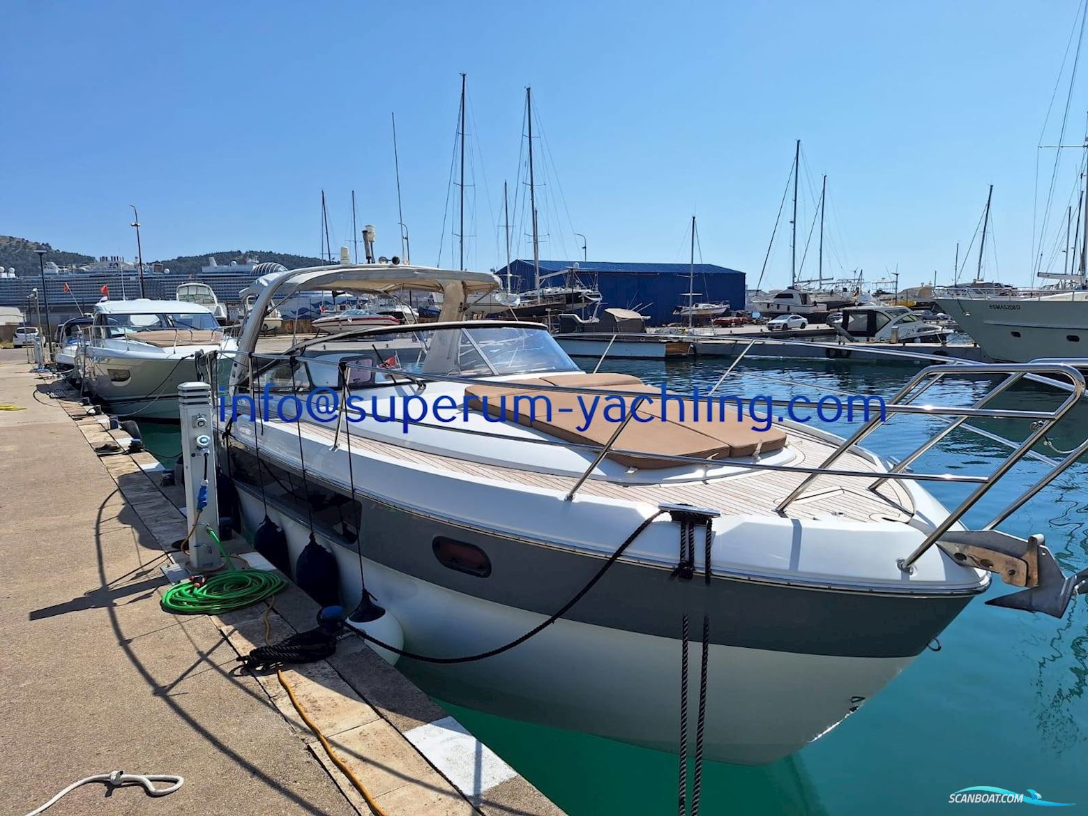 Bavaria 35 Sport Motorboat 2013, with Volvo Penta  engine, Montenegro