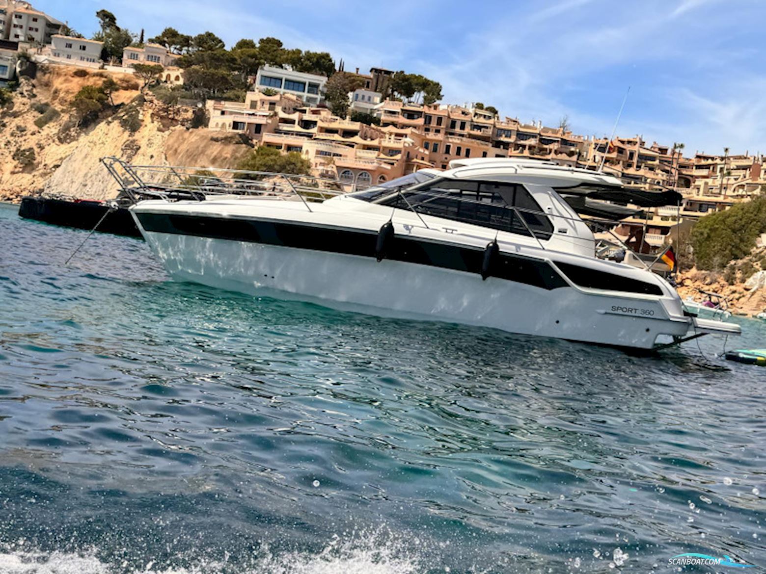 Bavaria 360 Sport HT Motorboat 2016, with Volvo Penta D3-220 engine, Spain