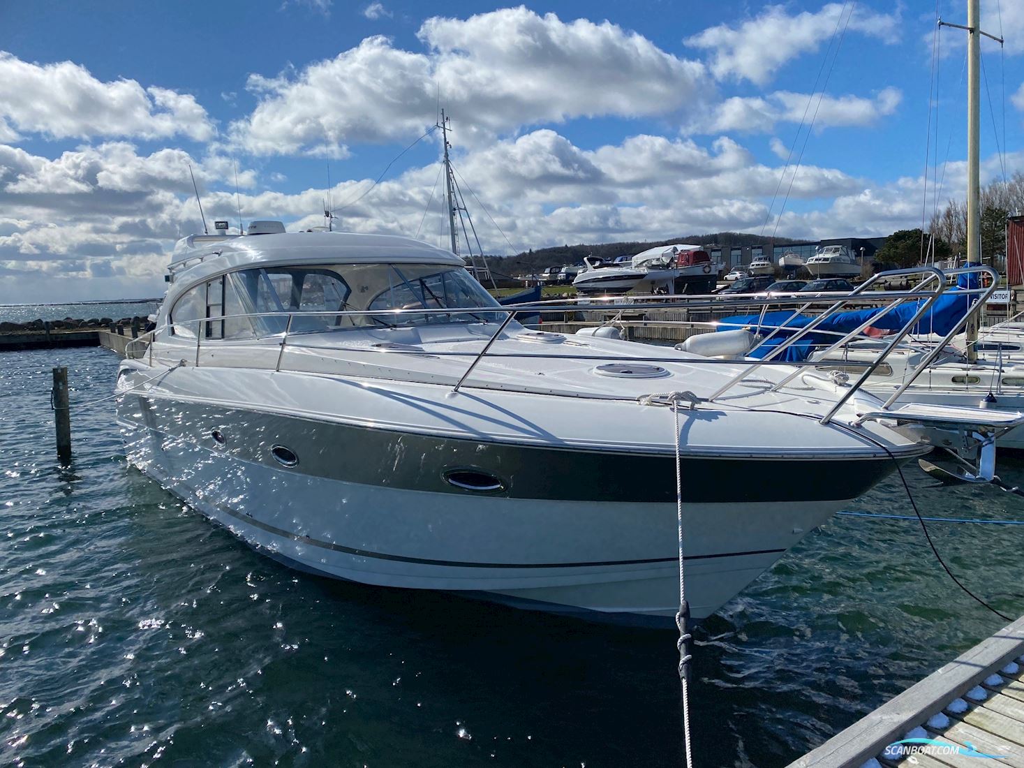 Bavaria 37 HT Motorboat 2008, with Volvo Penta D4-300 engine, Denmark