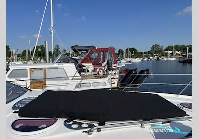 Bavaria 37 Sport Motorboat 2003, with Volvo Penta engine, The Netherlands