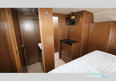 Bavaria 420 Virtess Flybridge Motorboat 2020, with Volvo Penta engine, Denmark