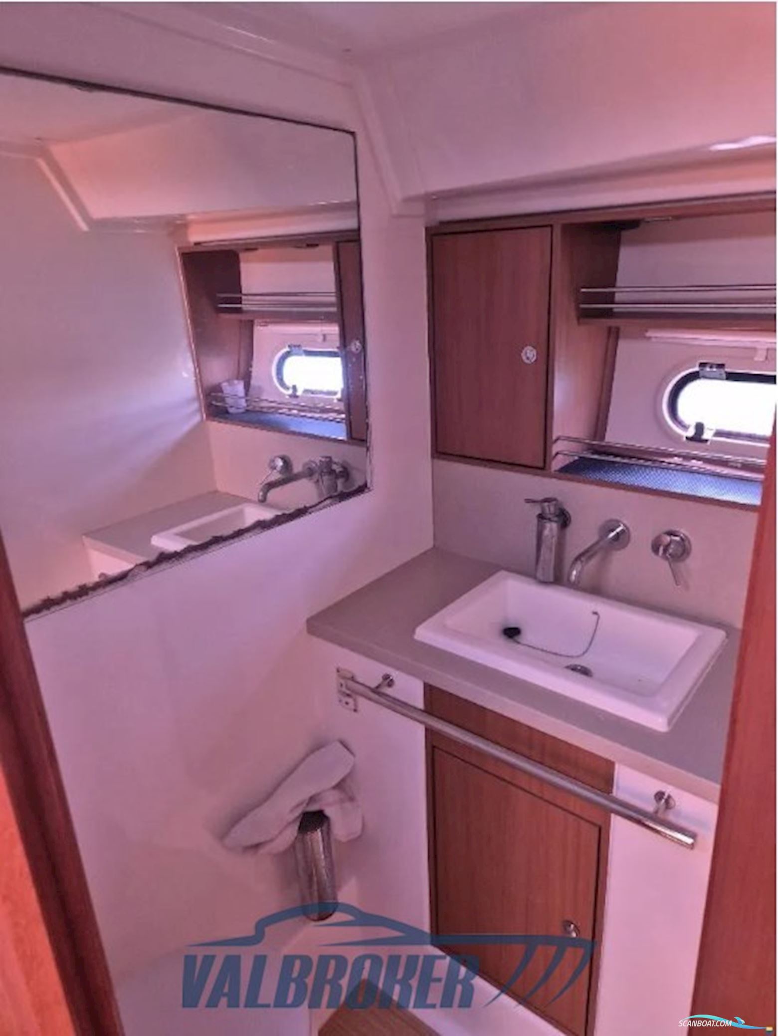 Bavaria 43 HT