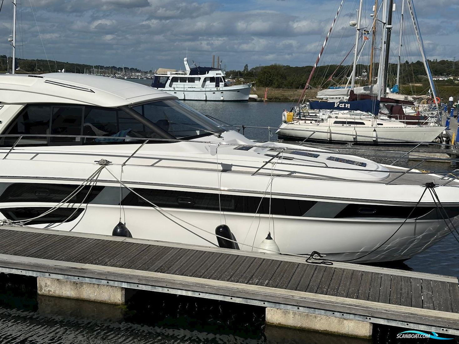 Bavaria 450
