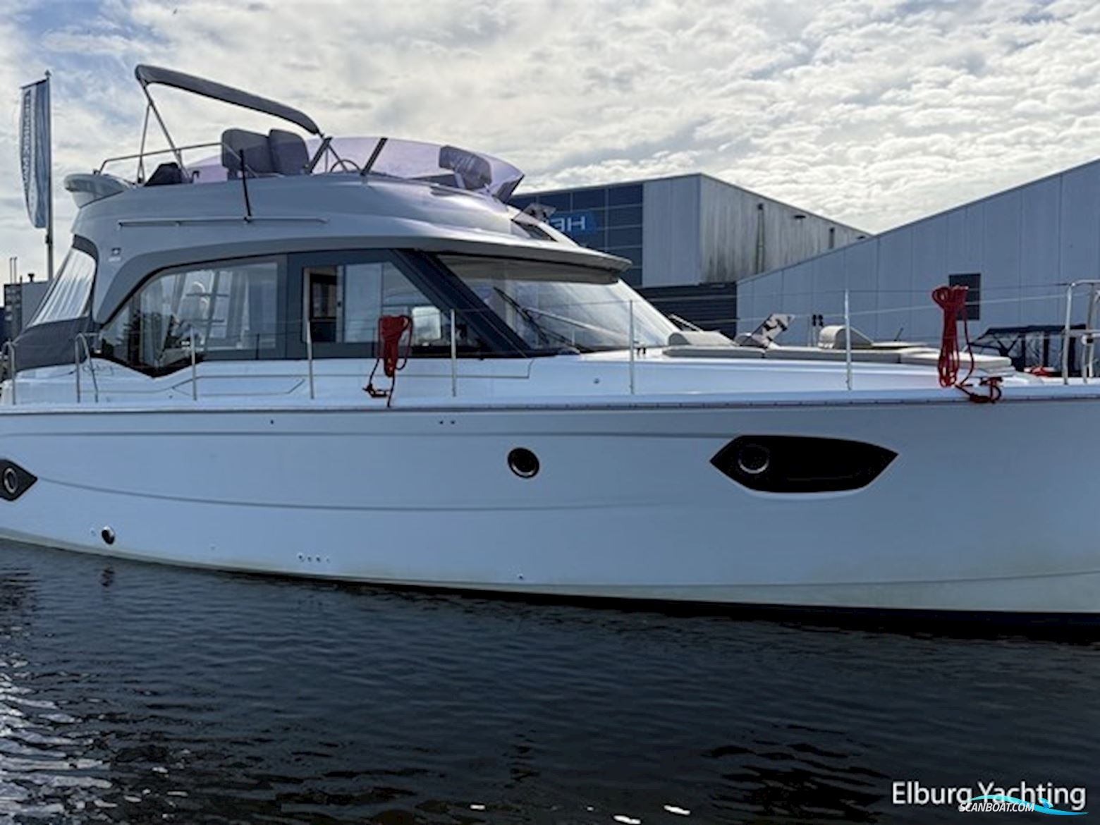 Bavaria E40 - Flybridge Motorboat 2017, The Netherlands