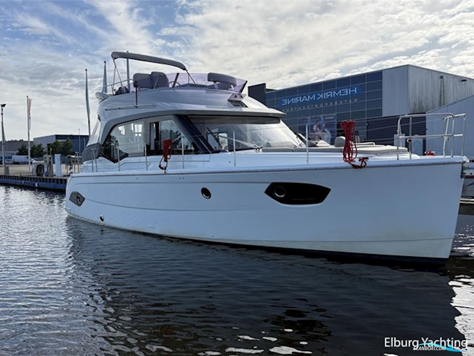 Bavaria E40 Flybridge Motorboat 2017, The Netherlands