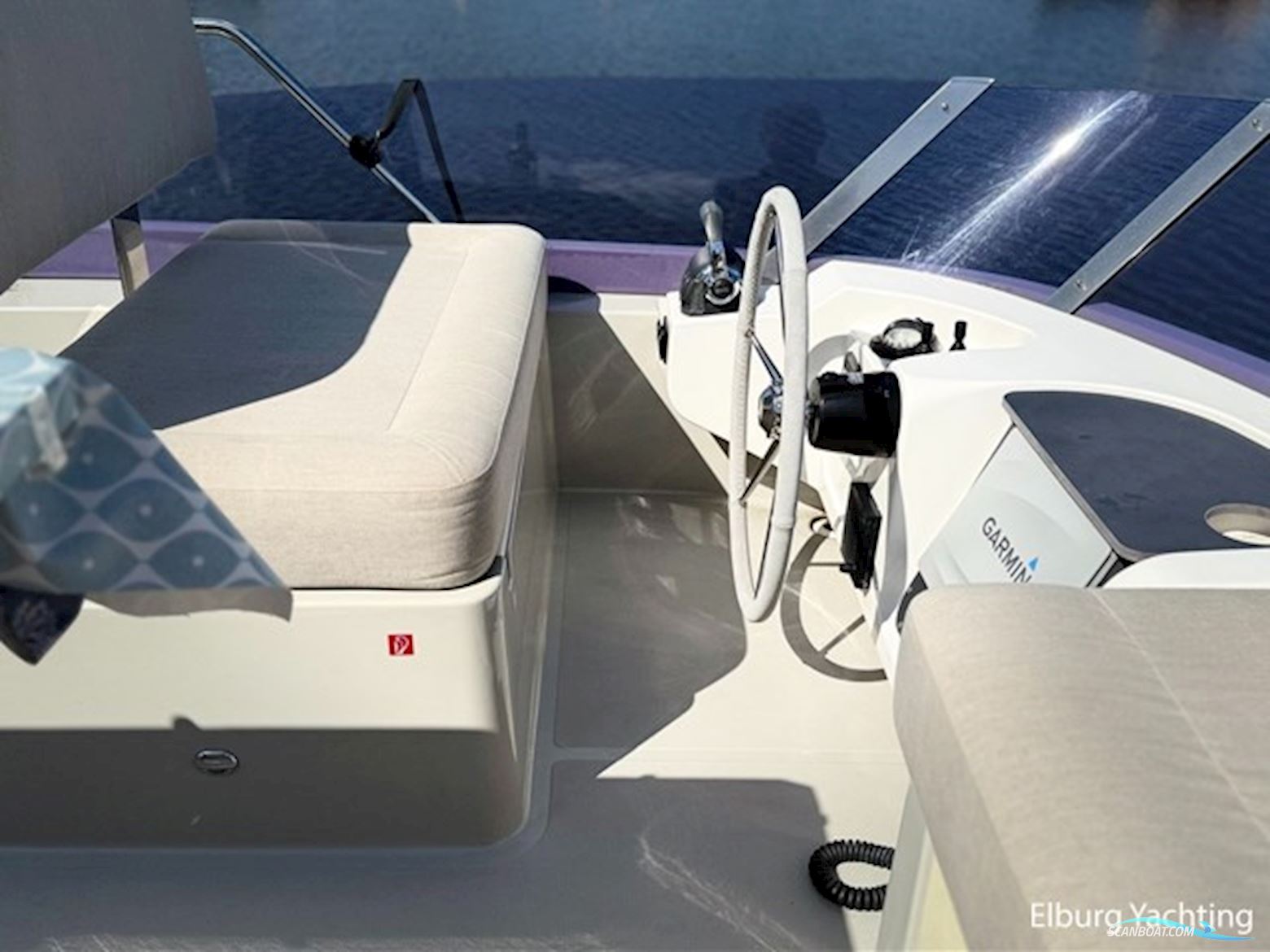 Bavaria E40 Flybridge