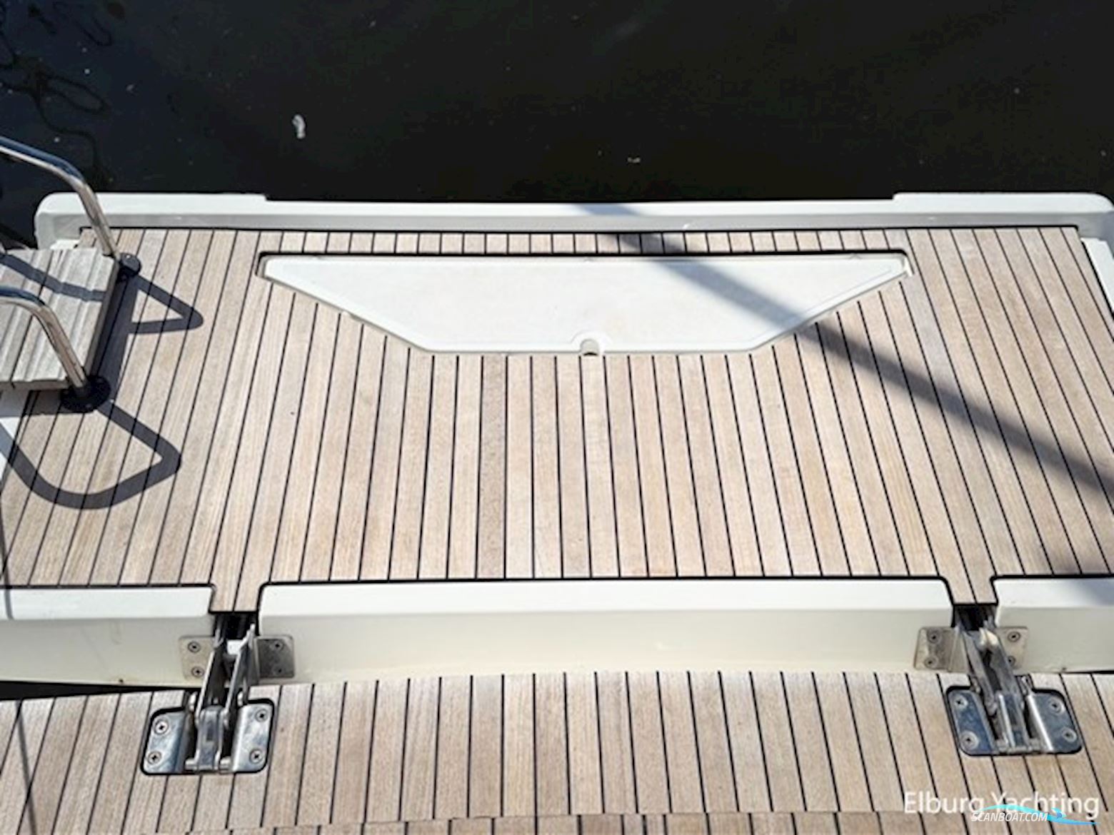 Bavaria E40 Flybridge