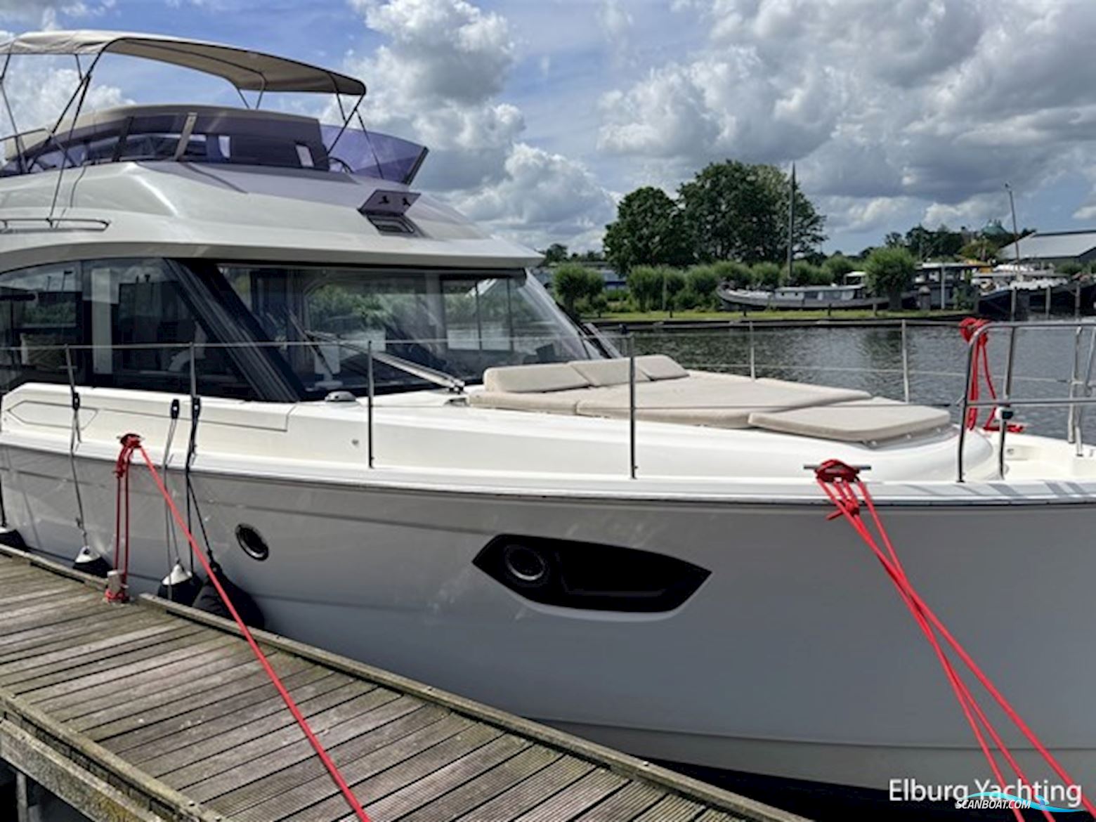 Bavaria E40 Flybridge