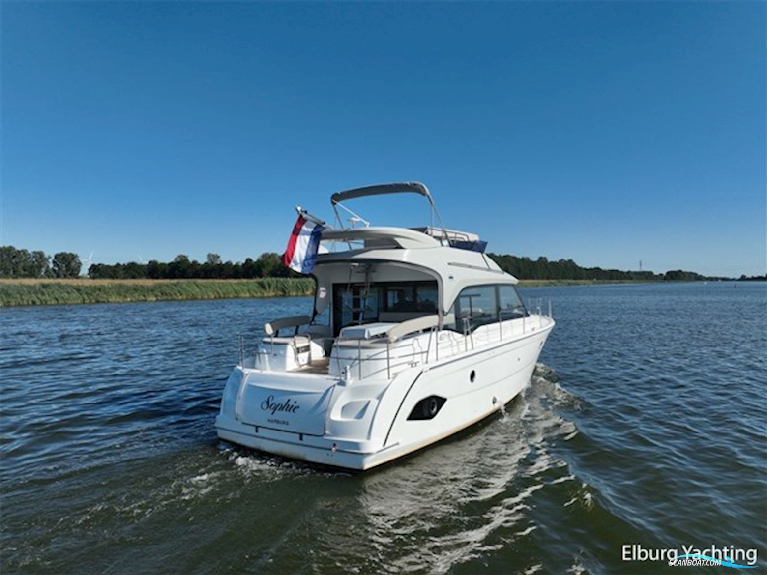 Bavaria E40 Flybridge