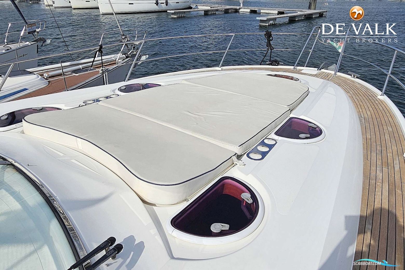 Bavaria Motor Boats 42 Sport