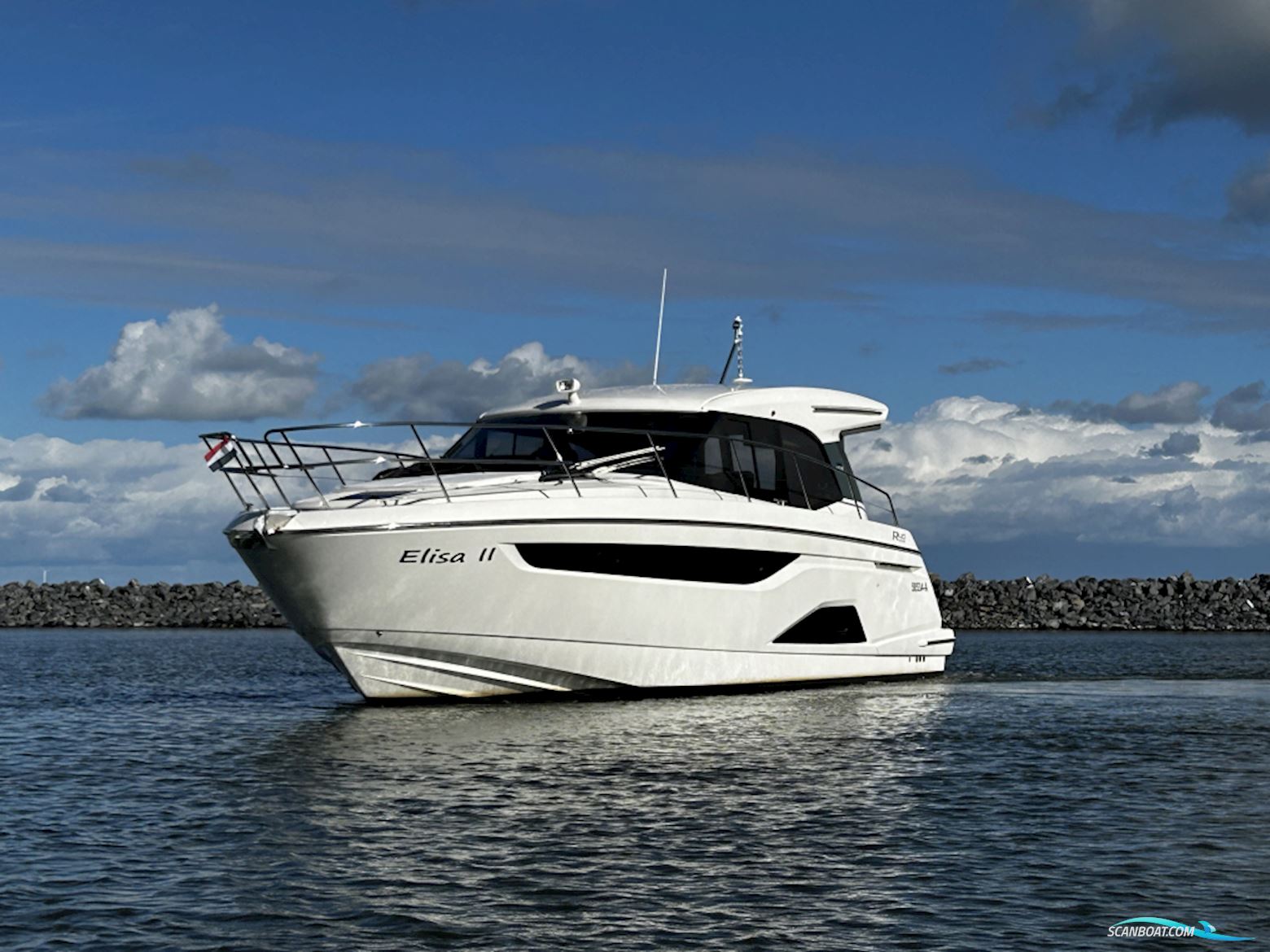 Bavaria Motor Boats R40 Coupé