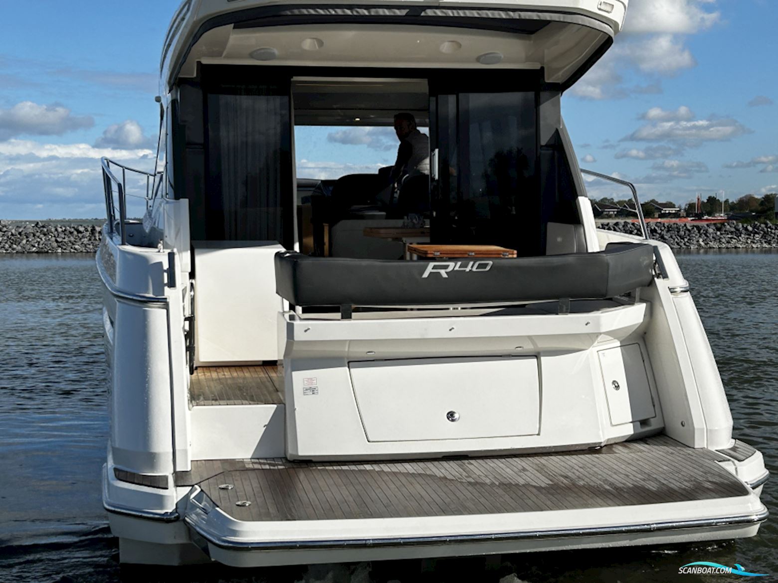 Bavaria Motor Boats R40 Coupé