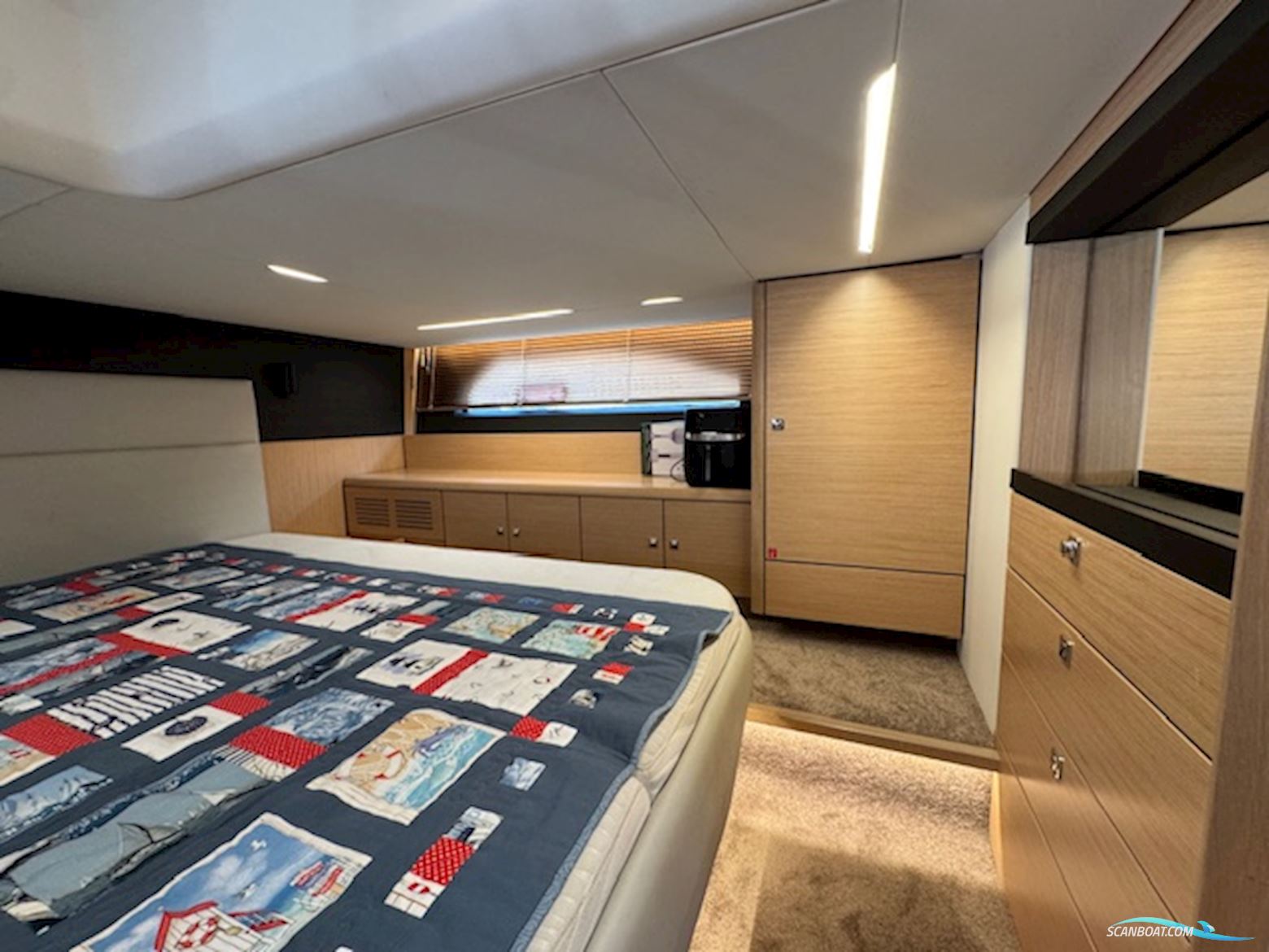 Bavaria R 40 Fly m/ Joystck