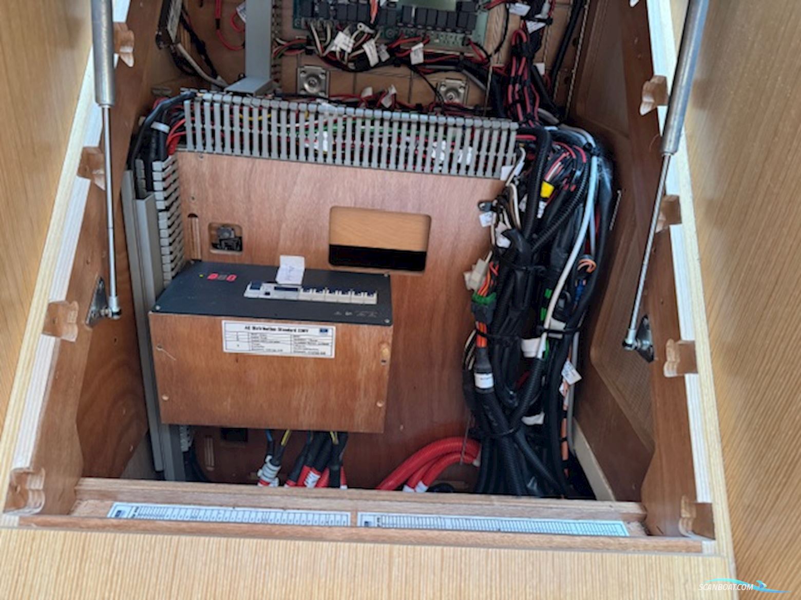 Bavaria R 40 Fly m/ Joystck