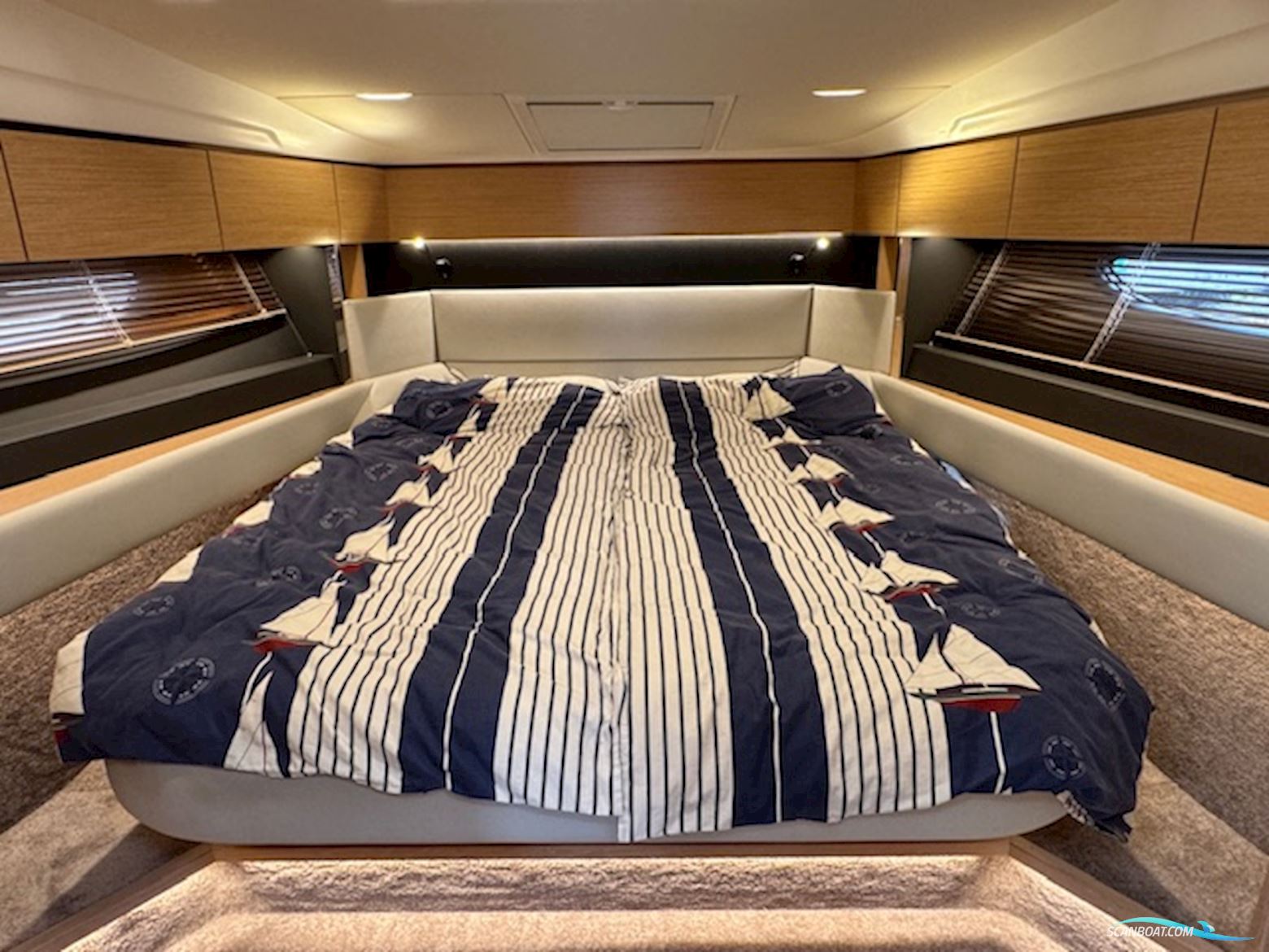 Bavaria R 40 Fly m/ Joystck