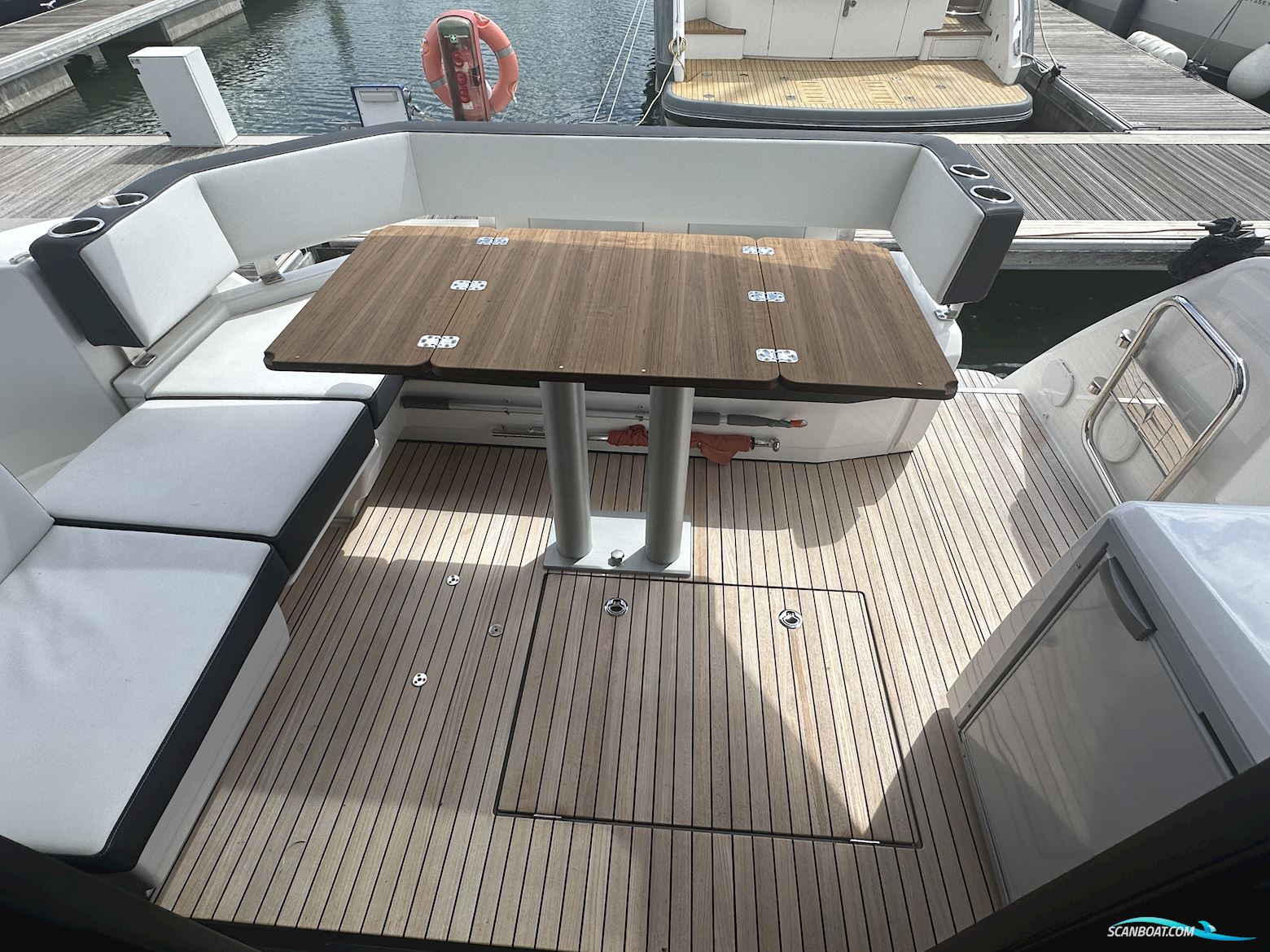 Bavaria R40 Coupe