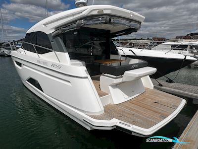 Bavaria R40 Coupe Motorboat 2022, with Volvo Penta engine, United Kingdom