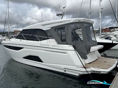 Bavaria R40 Coupe Motorboat 2022, with Volvo Penta engine, United Kingdom