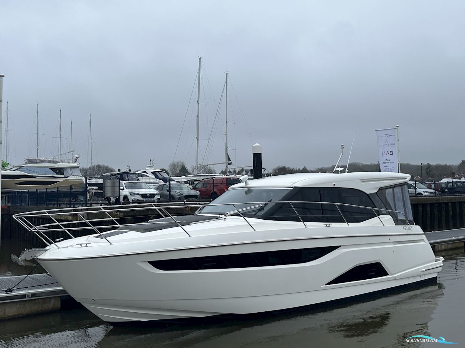 Bavaria R40