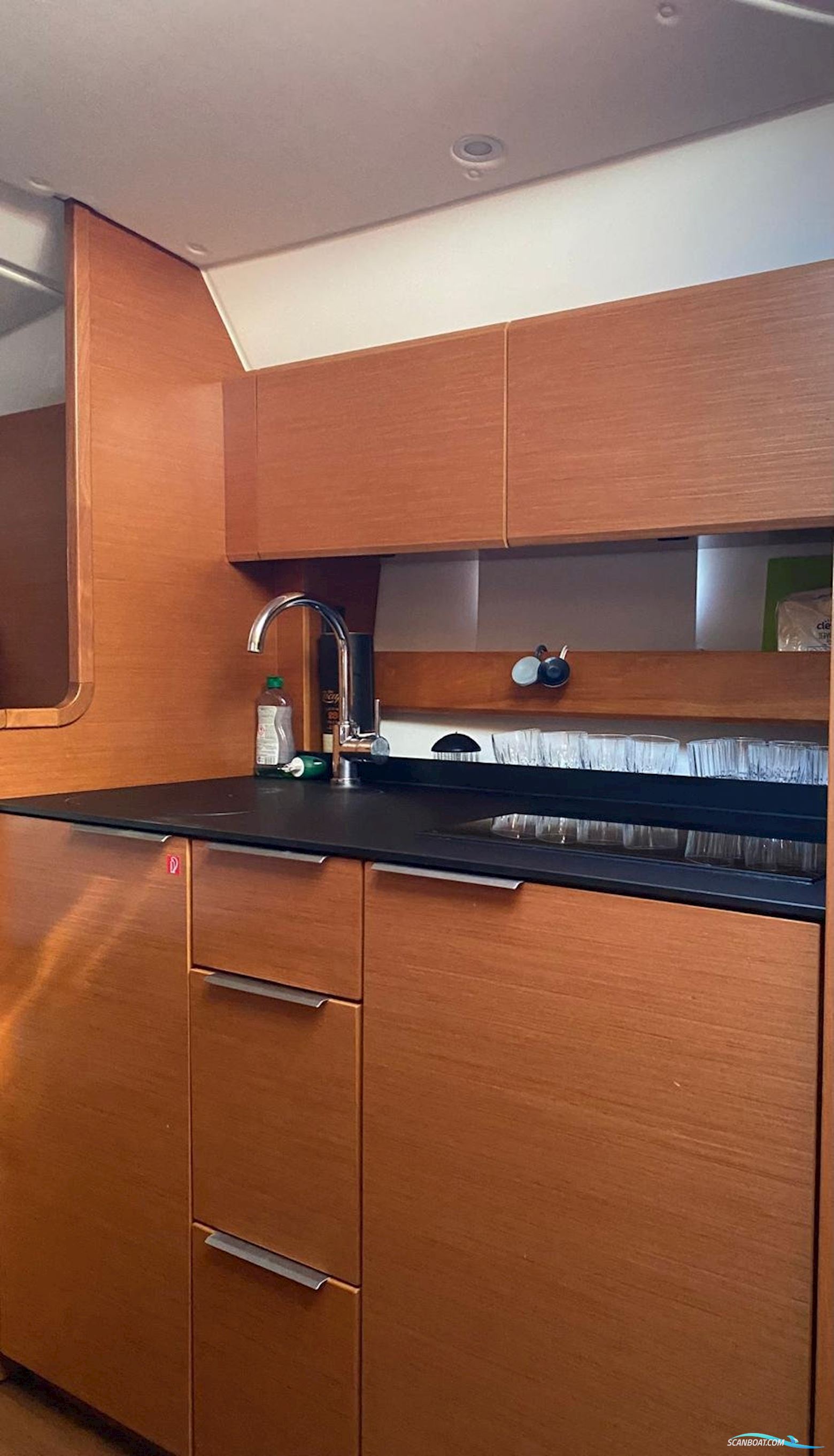 Bavaria S 33 HT - 2017