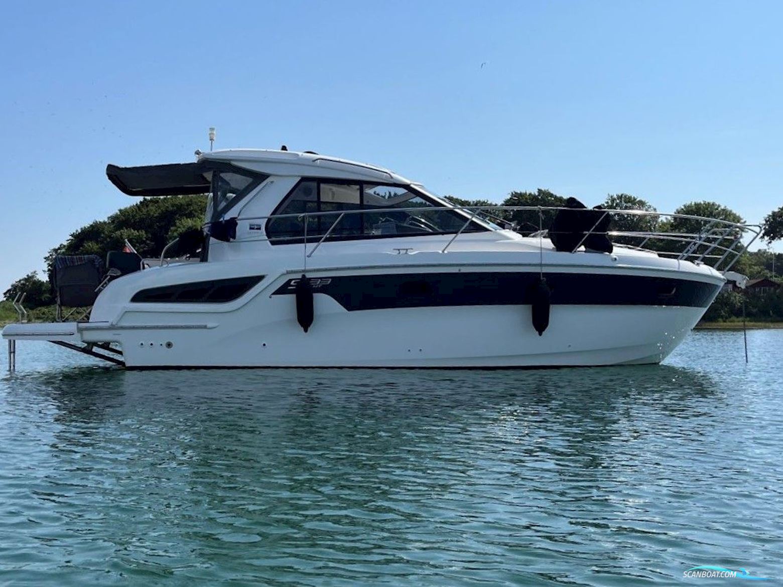 Bavaria S33 HT Motorboat 2021, with Volvo Penta 2 x D3-220 Evc engine, Denmark