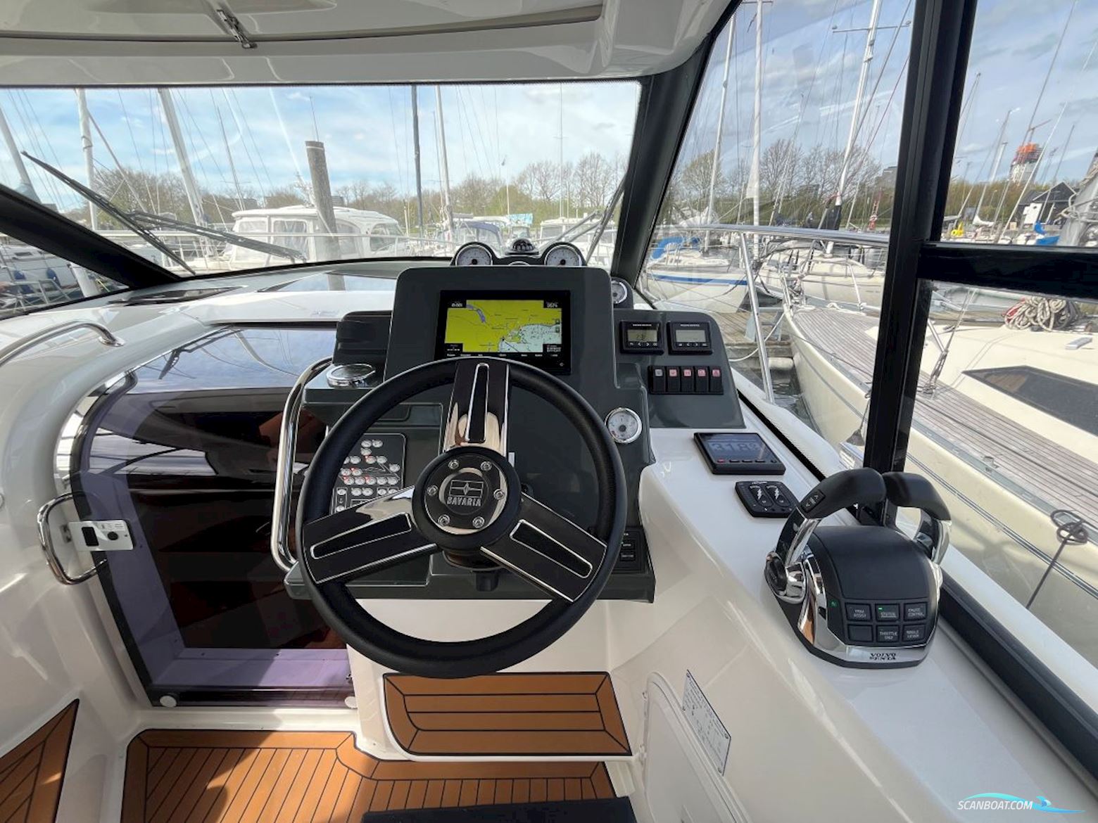 Bavaria S33 HT