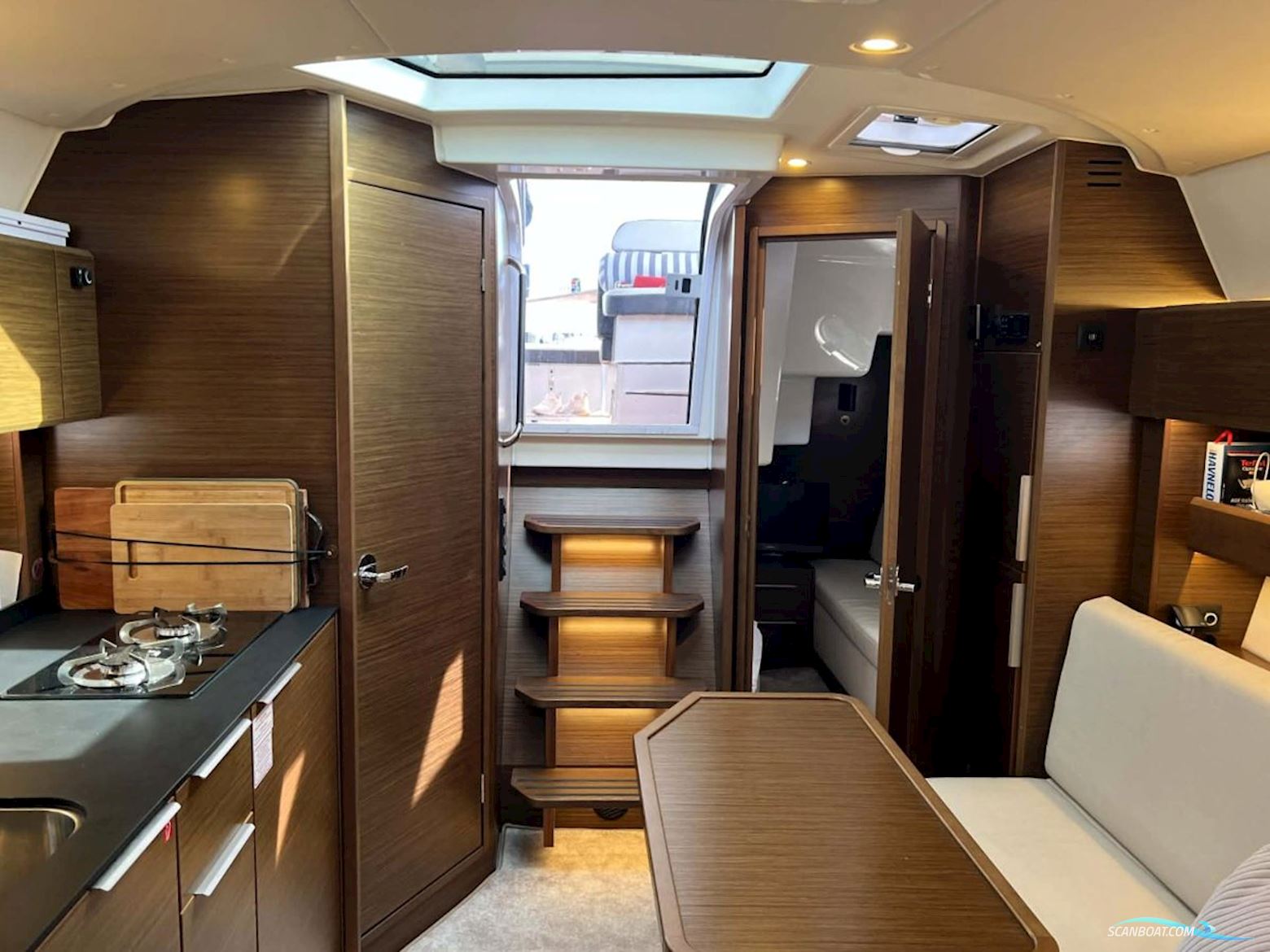 Bavaria S33 HT