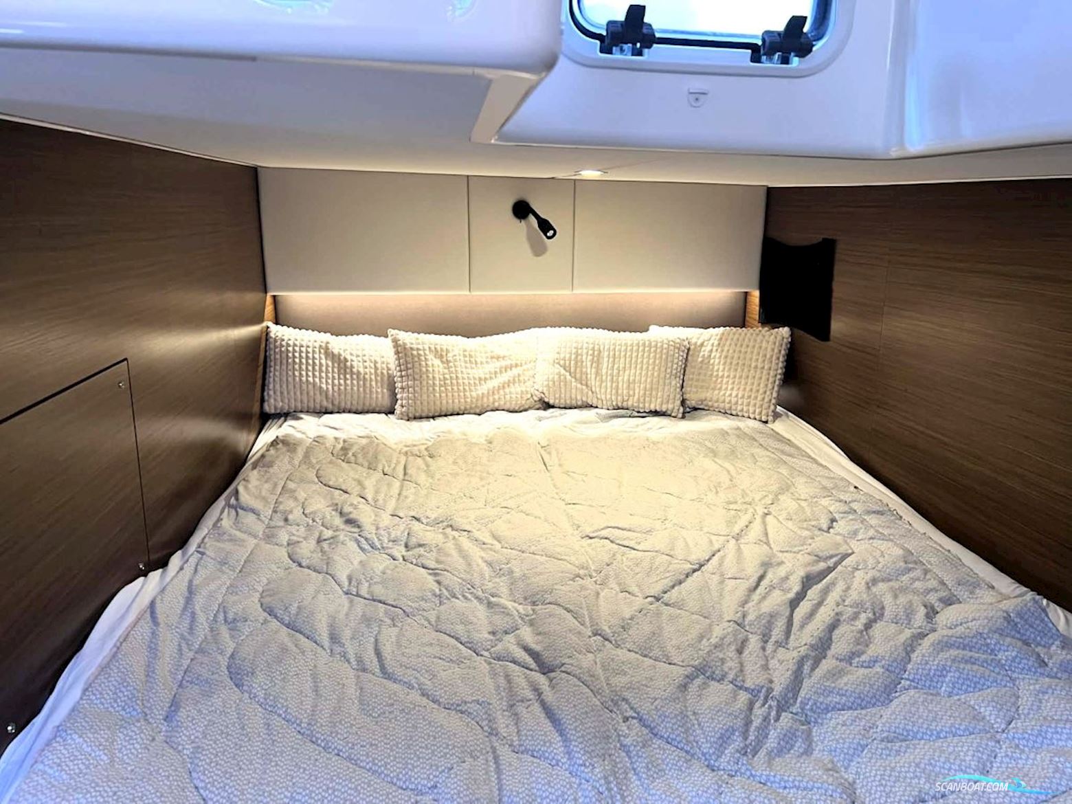 Bavaria S33 HT