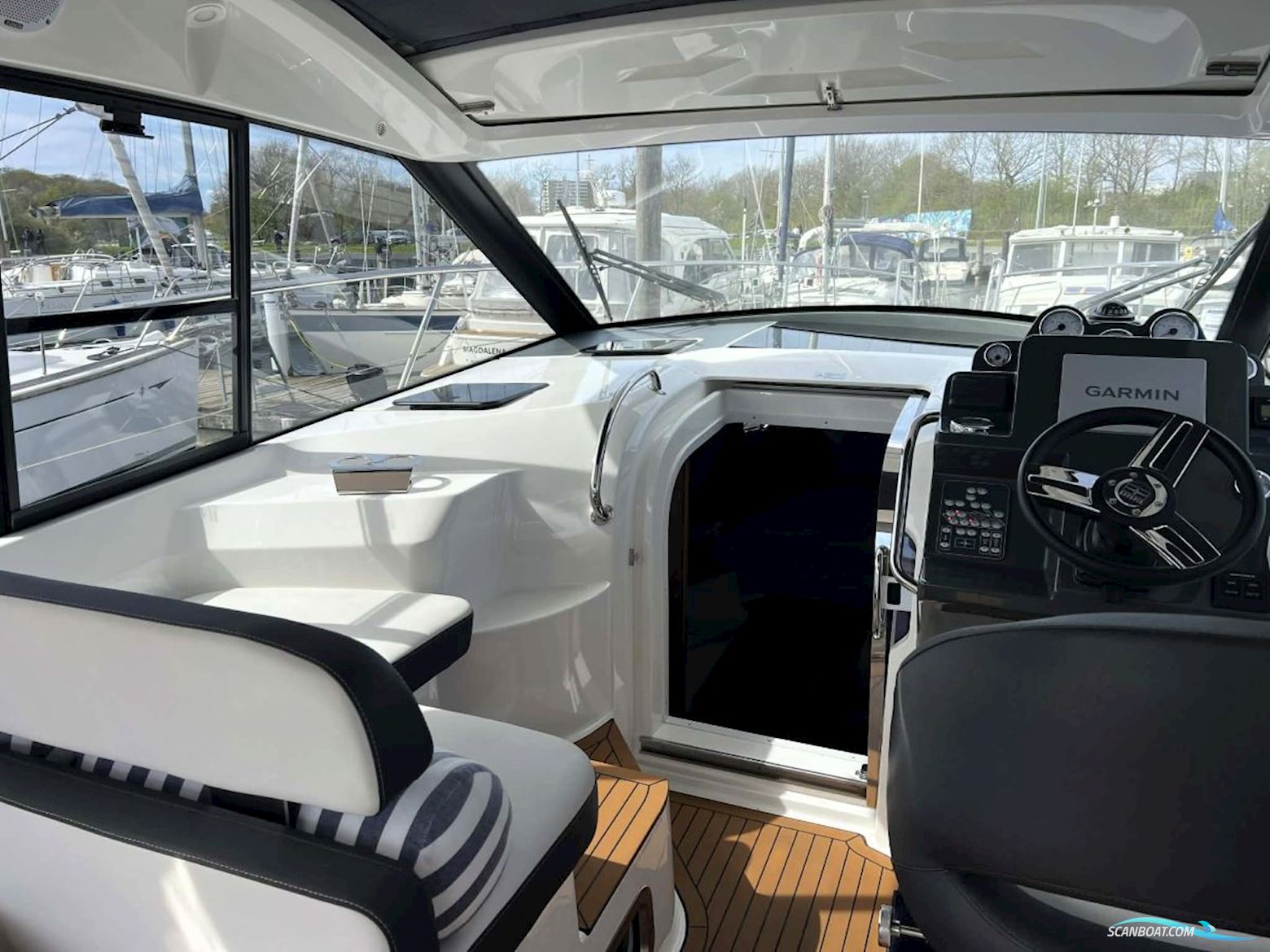 Bavaria S33 HT