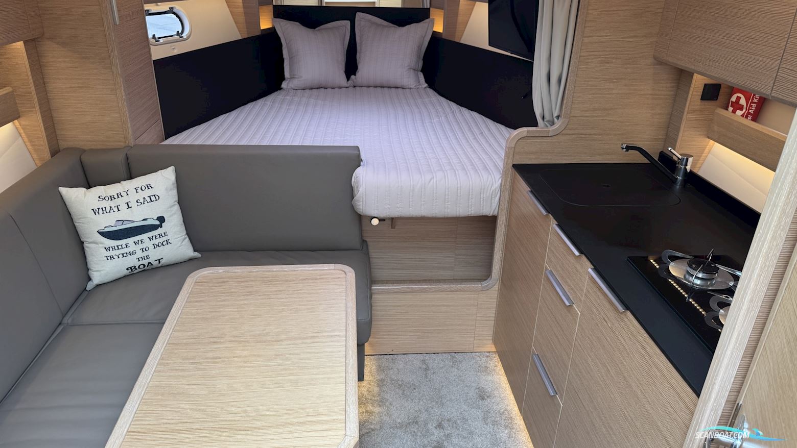 Bavaria S33HT