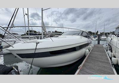 Bavaria S40 Motorboat 2019, with Volvo Penta engine, United Kingdom