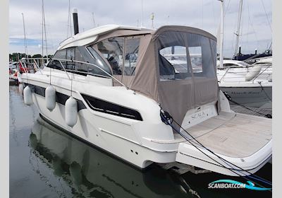 Bavaria S40 Motorboat 2019, with Volvo Penta engine, United Kingdom