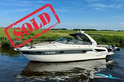 Bavaria Sport 330 Motorboat 2016, with Volvo Penta D6 Diesel engine, The Netherlands