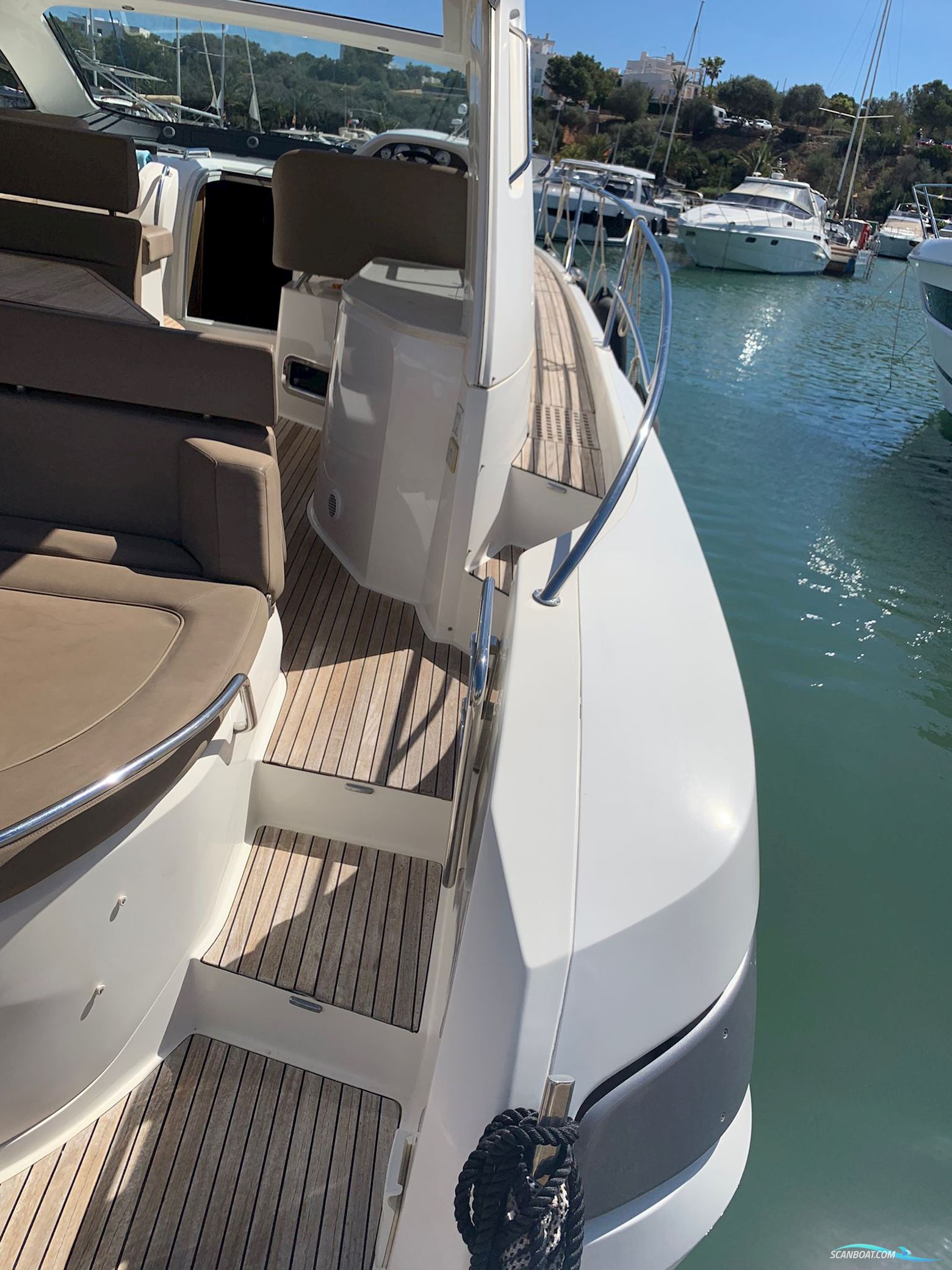 Bavaria Sport 43 Hard Top